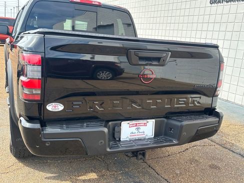 Used 2023 Nissan Frontier PRO-4X w/ Pro-4X Premium Package image 29