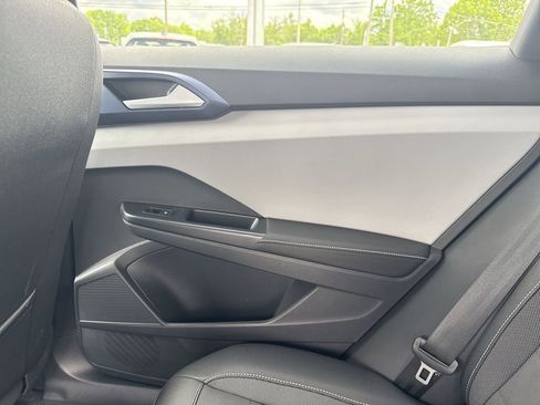 New 2024 Volkswagen Taos SE AWD/4WD image 25