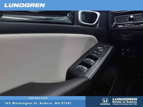 Used 2023 Honda Civic Touring image 32