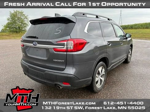 Used 2024 Subaru Ascent Premium AWD/4WD image 8