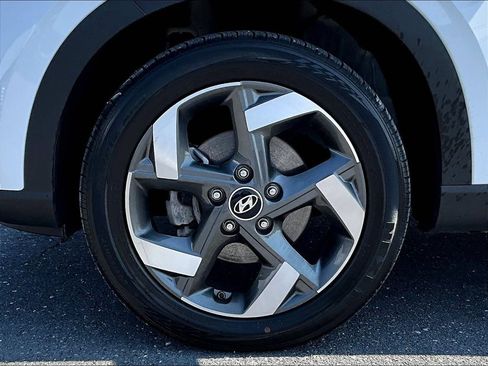 Certified 2022 Hyundai Venue SEL w/ Cargo Package FWD image 30