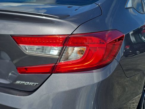 Used 2020 Honda Accord Sport image 8