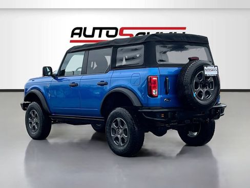 Used 2022 Ford Bronco Black Diamond image 5