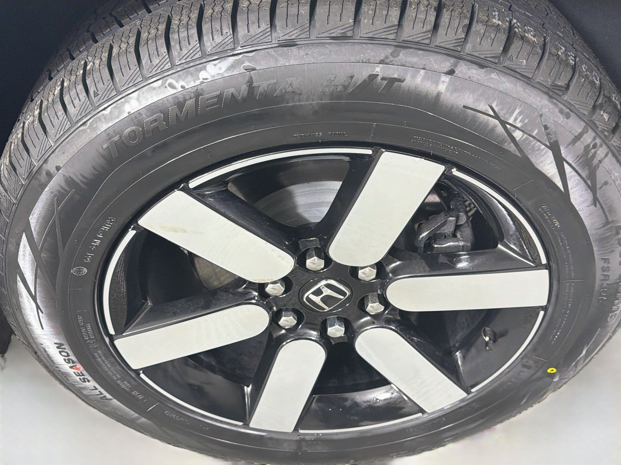 Used 2025 Honda Prologue Touring image 11