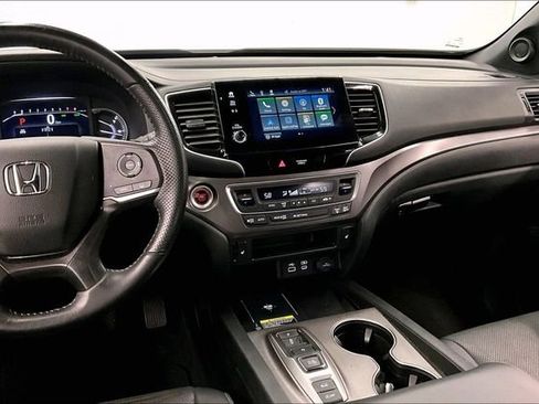 Used 2025 Honda Passport EX-L image 7