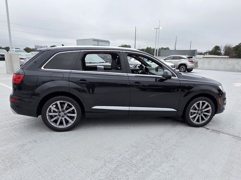 Used 2019 Audi Q7 3.0T Premium Plus w/ Premium Plus Package image 6