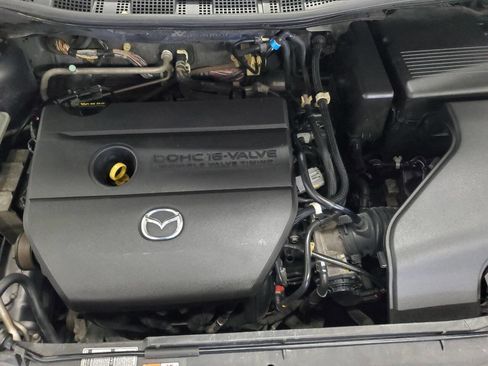 Used 2010 MAZDA MAZDA5 Sport image 4