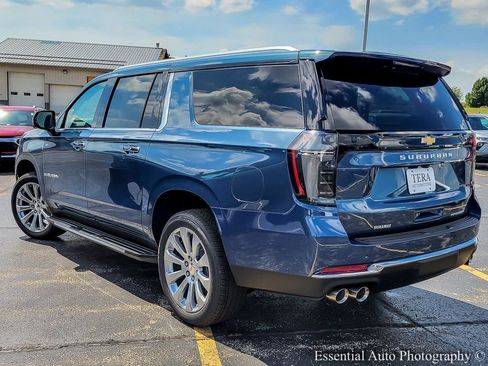 New 2025 Chevrolet Suburban Premier w/ Sun And Tow Package image 7
