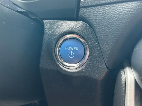 Used 2021 Toyota RAV4 XLE w/ Convenience Package AWD/4WD image 28