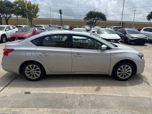 Used 2017 Nissan Sentra SV w/ Style Package FWD image 5