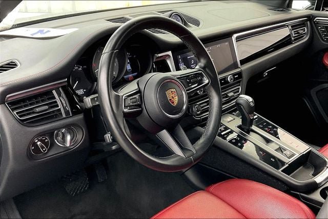 Used 2022 Porsche Macan S AWD/4WD image 17