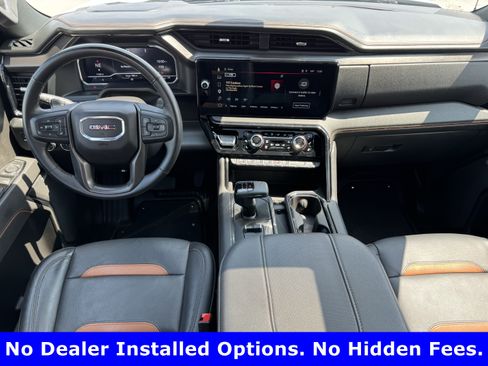 Used 2025 GMC Sierra 1500 AT4 w/ AT4 Premium Package AWD/4WD image 10