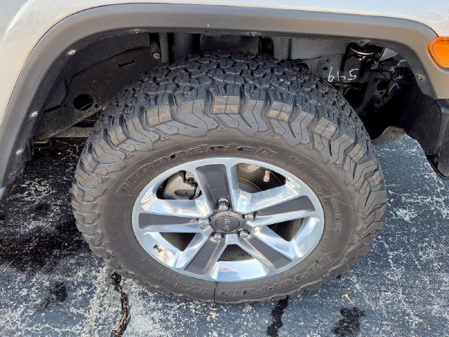 Used 2021 Jeep Wrangler Unlimited Sahara w/ Cold Weather Group AWD/4WD image 41