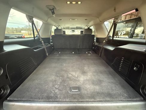 Used 2016 Chevrolet Suburban LT image 24