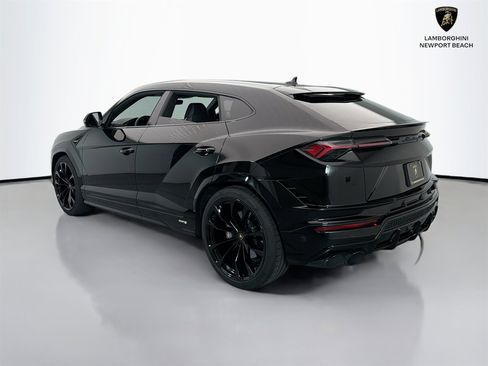 Used 2024 Lamborghini Urus S AWD/4WD image 5