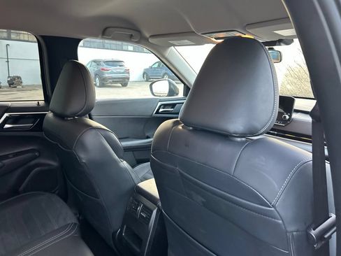 Used 2024 Mitsubishi Outlander SE AWD/4WD image 10