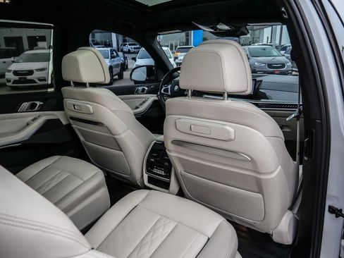 Used 2023 BMW X7 M60i w/ Executive Package AWD/4WD image 32