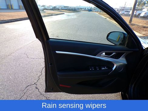 Used 2026 Genesis G70 2.5T Prestige image 13