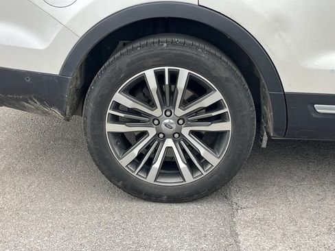 Used 2016 Ford Explorer Platinum AWD/4WD image 12