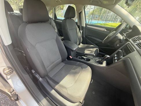 Used 2012 Volkswagen Passat 2.5 S FWD image 18