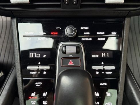 Used 2019 Porsche Cayenne image 22