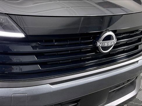 Certified 2025 Nissan Kicks SV image 37