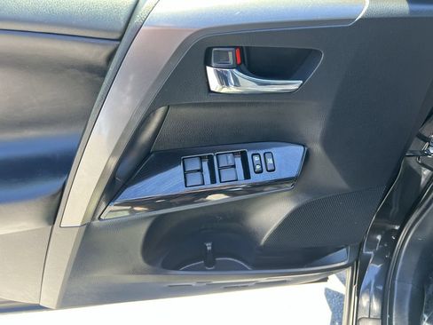 Used 2017 Toyota RAV4 SE AWD/4WD image 15