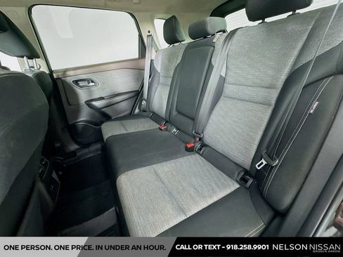 Certified 2021 Nissan Rogue SV FWD image 22