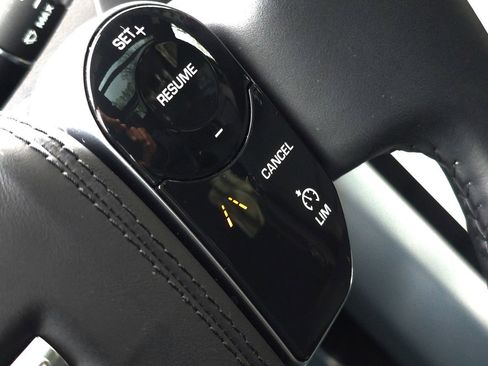 Used 2020 Land Rover Range Rover image 53