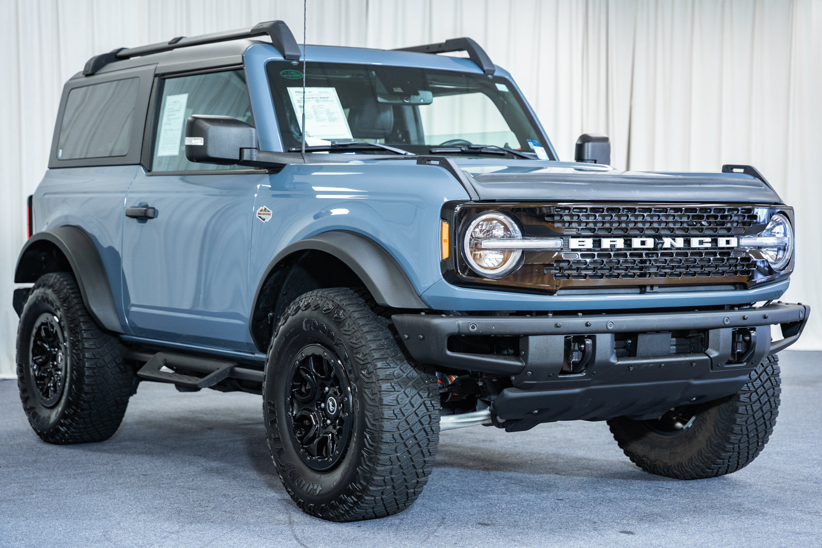 Used 2023 Ford Bronco Wildtrak AWD/4WD image 1
