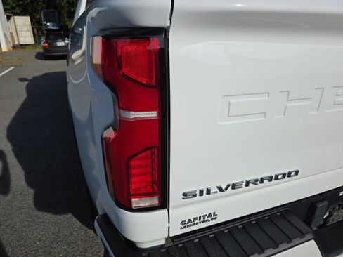 Used 2024 Chevrolet Silverado 2500 High Country w/ Z71 Off-Road Package AWD/4WD image 34