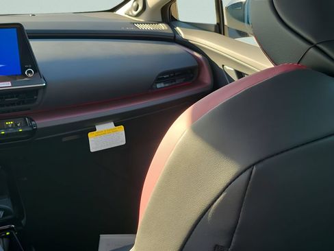 New 2026 Toyota Prius Plug-In Hybrid FWD image 20
