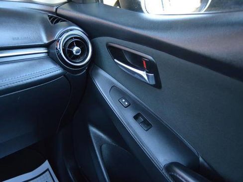 Used 2017 Toyota Yaris iA image 53