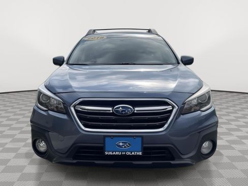 Used 2018 Subaru Outback 2.5i Premium image 2