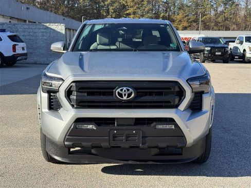 Used 2024 Toyota Tacoma SR5 image 25