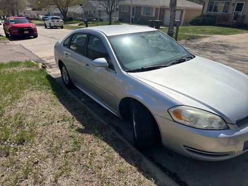 Used 2012 Chevrolet Impala LS FWD image 3