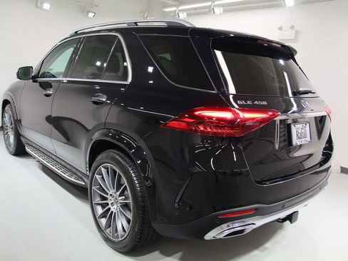 Certified 2024 Mercedes-Benz GLE 450 4MATIC image 18