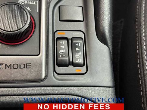 Used 2023 Subaru Forester Premium image 42