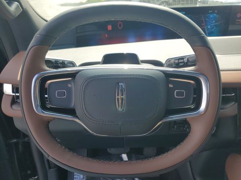 New 2027 Lincoln Navigator L Reserve AWD/4WD image 16