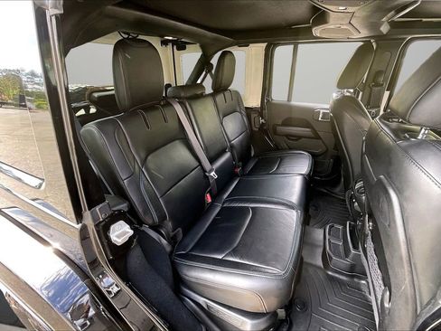 Used 2024 Jeep Wrangler High Altitude image 25
