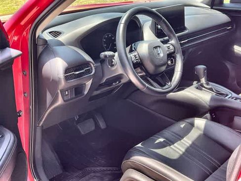 Used 2025 Honda HR-V EX-L image 3