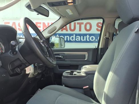 Used 2016 RAM 2500 SLT AWD/4WD image 9