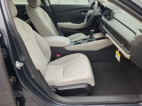 New 2025 Honda Accord SE image 27