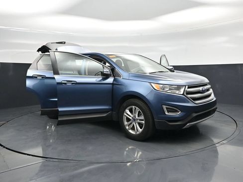 Used 2018 Ford Edge SEL w/ Equipment Group 201A FWD image 32
