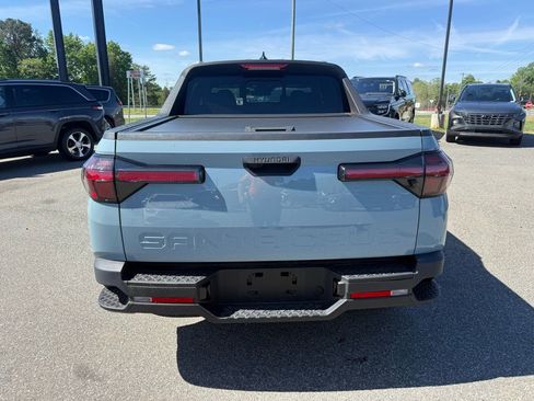 Used 2022 Hyundai Santa Cruz SEL w/ Activity Package FWD image 7