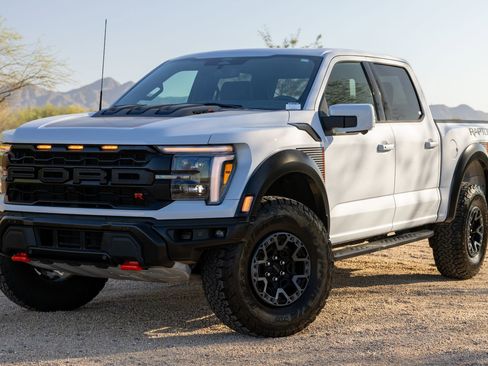 Used 2025 Ford F150 Raptor w/ Equipment Group 803A Raptor R AWD/4WD image 5