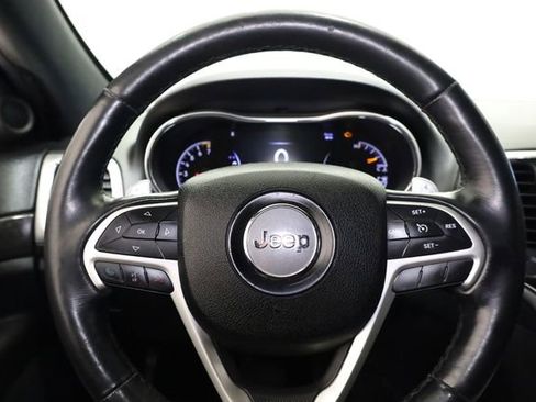 Used 2015 Jeep Grand Cherokee Altitude image 16