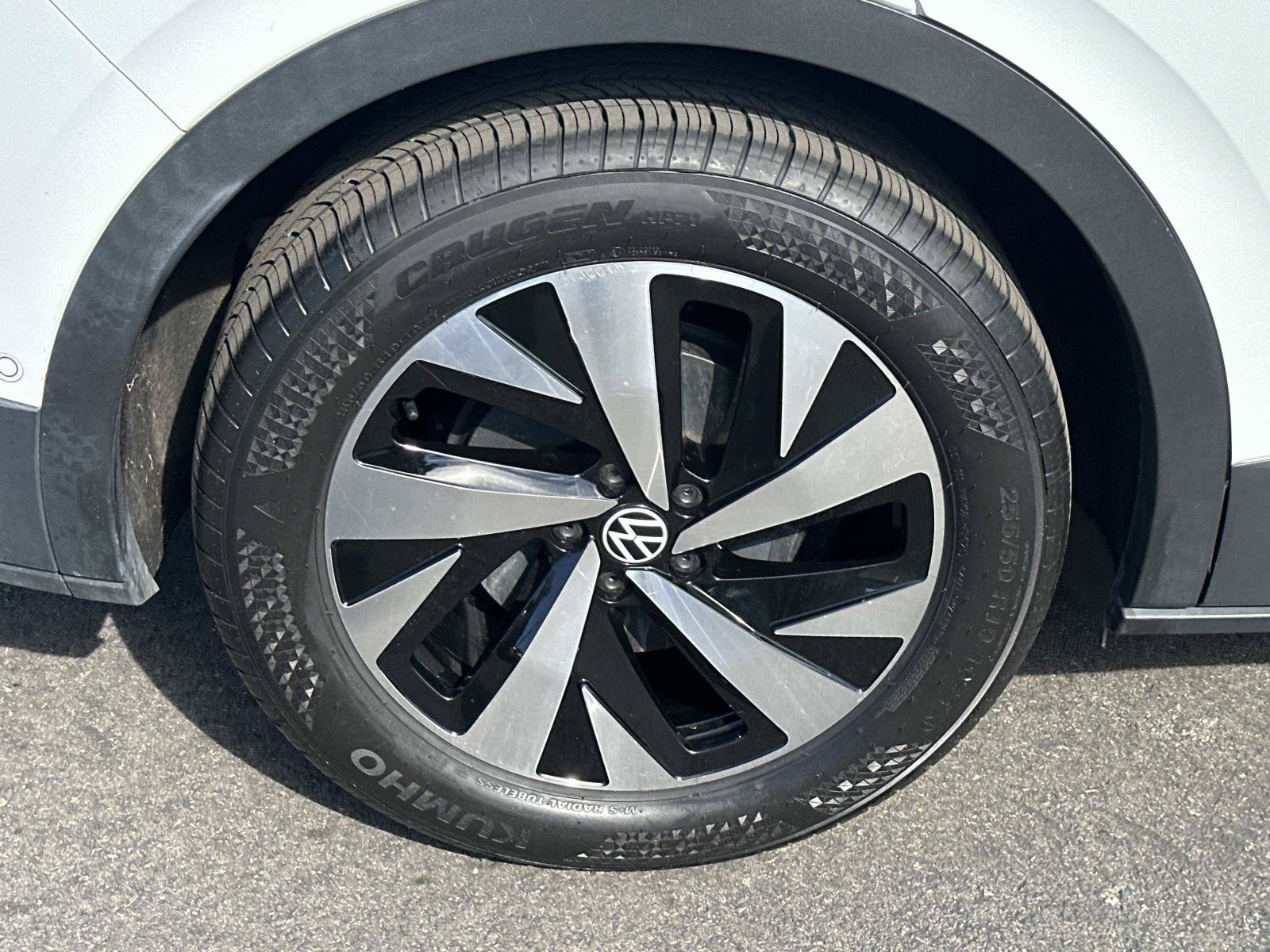 Certified 2023 Volkswagen ID.4 Pro RWD image 6