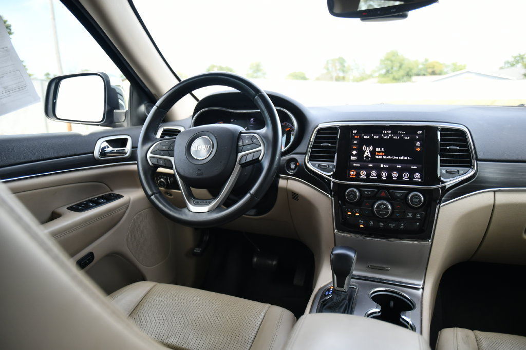 Used 2019 Jeep Grand Cherokee Limited w/ Luxury Group II AWD/4WD image 23