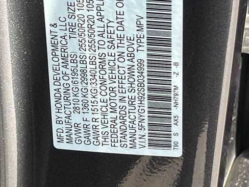 Used 2025 Honda Pilot Black Edition image 35